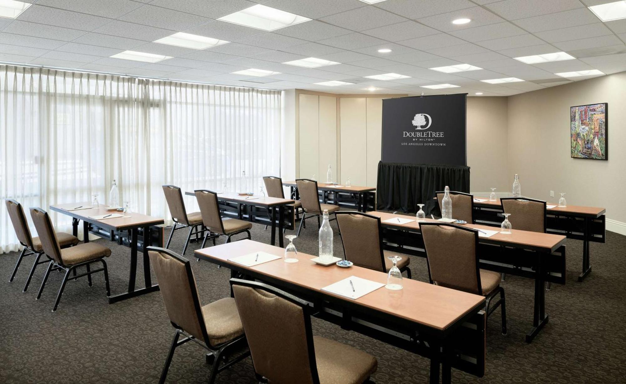 Doubletree By Hilton Los Angeles Downtown Ngoại thất bức ảnh